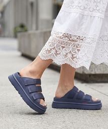 UGG｜アグのサンダル通販 - ZOZOTOWN