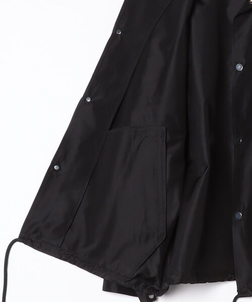 markaware(マーカウェア)の「MARKAWARE (マーカウェア) SILK TAFFETA COACH JACKET III(ブルゾン・メンズ・ブラック/ブラウン・3/4)」の4枚目の写真