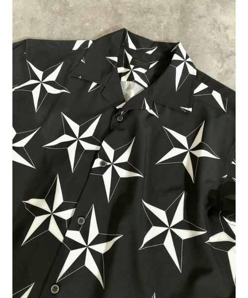 MMMM(エムエムエムエム)の「MMMM/ AIRLEAKFABRIC/総柄シャツ(シャツ/ブラウス・メンズ・ブラック系その他/ブラック・LARGE/MEDIUM/X-LARGE)」の3枚目の写真