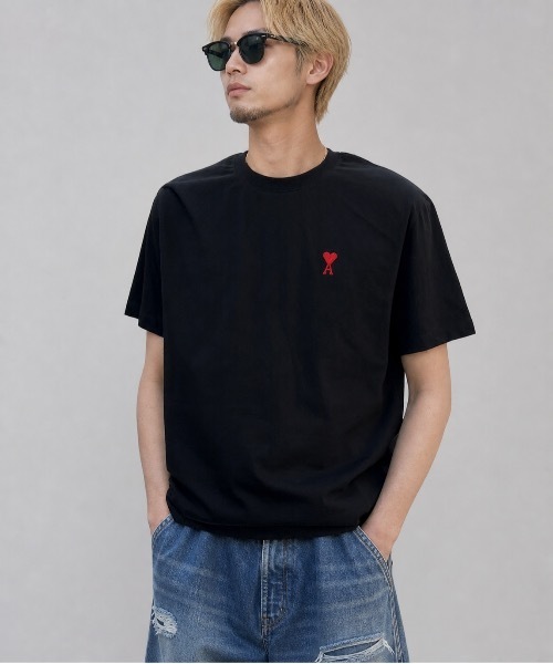 AMI Alexandre Mattiussi(アミアレクサンドルマテュッシ)の「AMI PARIS / AMI SMALL HEART LOGO HALF T-SHIRTS / BFUTS001-724(Tシャツ/カットソー・レディース・ブラック/ホワイト・MEDIUM/LARGE/X-LARGE/SMALL)」の8枚目の写真