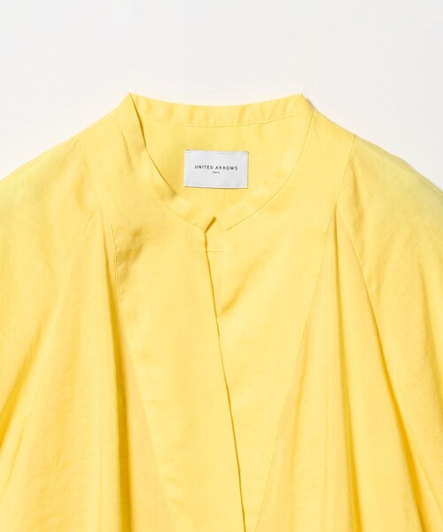 UNITED ARROWS(ユナイテッドアローズ)の「ラミー スキッパー Vネック ブラウス ‐ウォッシャブル‐(シャツ/ブラウス・レディース・その他2/イエロー/ネイビー・FREE)」の22枚目の写真