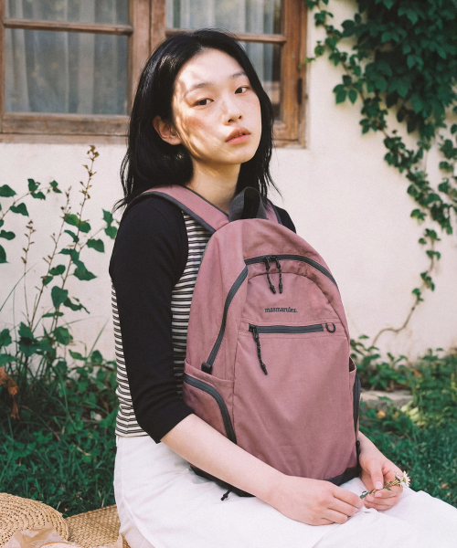 MASMARULEZ（マスマルールズ）の「[INT] Mono lite backpack_Smoky Pink（バックパック/リュック・レディース・その他・FREE）」の2枚目の写真