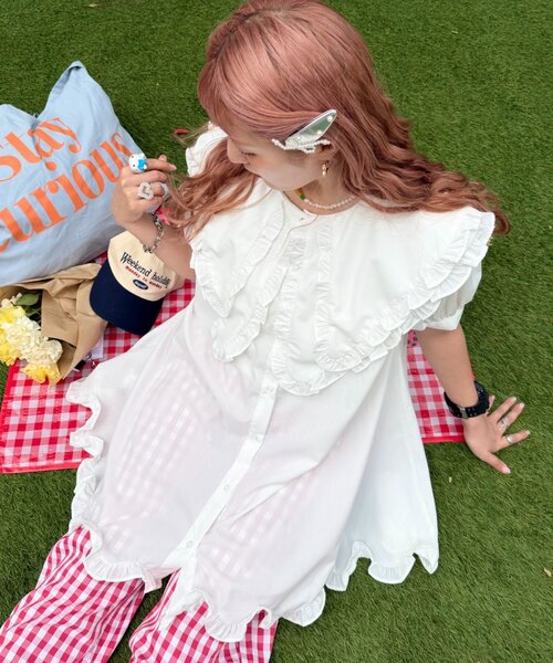 w closet（ダブルクローゼット）の「【Am企画】半袖ふりふりミニワンピース（シャツ/ブラウス・レディース・オフホワイト/イエロー・FREE）」の2枚目の写真