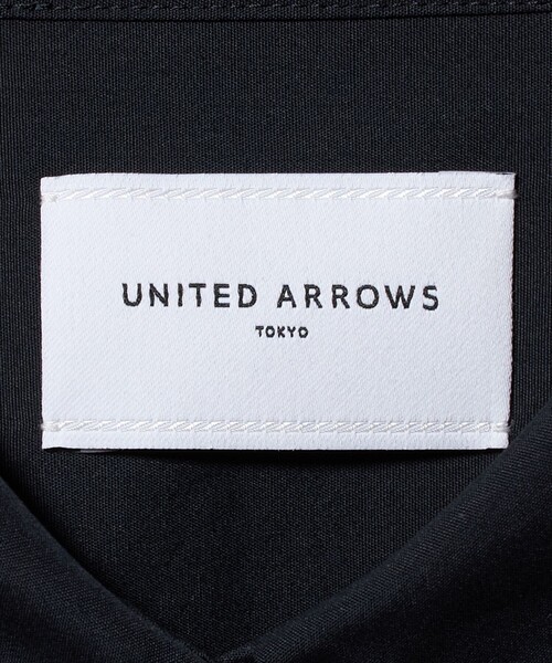 UNITED ARROWS(ユナイテッドアローズ)の「カットワーク シャツワンピース(ワンピース・レディース・オフホワイト/ネイビー・FREE)」の6枚目の写真