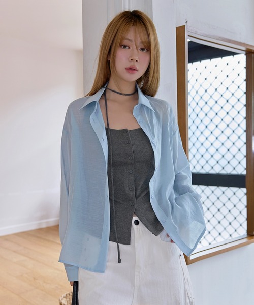 UNE MANSION(ユヌマンション)の「【UNE ORIGINAL】【冷房対策・羽織りアイテムとしておすすめ】ベーシックサマーパステルシースルーシャツ(シャツ/ブラウス・レディース・スカイブルー/ピンク/イエロー・FREE)」の2枚目の写真