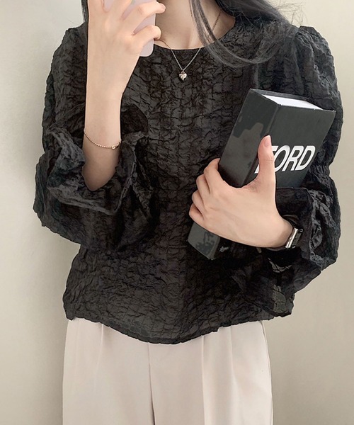 Kuroba(クロバ)の「ポップコーンキャンディースリーブブラウス(シャツ/ブラウス・レディース・ライトベージュ/ブラック/オフホワイト・FREE)」の3枚目の写真