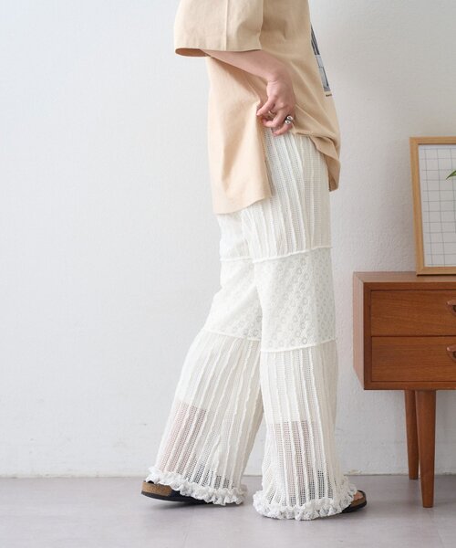 CIAOPANIC TYPY(チャオパニックティピー)の「裾フリル切替メッシュレースフレアパンツ(その他パンツ・レディース・ブラック/オフホワイト・MEDIUM/SMALL)」の7枚目の写真