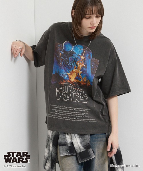 STAR WARS（スターウォーズ）の「＜Exclusive＞【STAR WARS】Vintage-Washed Oversized Tee / 【スター・ウォーズ】 別注 ヴィンテージ加工 オーバーサイズ グラフィックTシャツ（Tシャツ/カットソー・メンズ・ブラック系2/ブラック系/ブラック・L/M）」の5枚目の写真