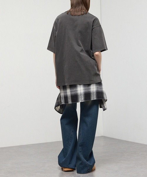 STAR WARS（スターウォーズ）の「＜Exclusive＞【STAR WARS】Vintage-Washed Oversized Tee / 【スター・ウォーズ】 別注 ヴィンテージ加工 オーバーサイズ グラフィックTシャツ（Tシャツ/カットソー・メンズ・ブラック系2/ブラック系/ブラック・L/M）」の14枚目の写真
