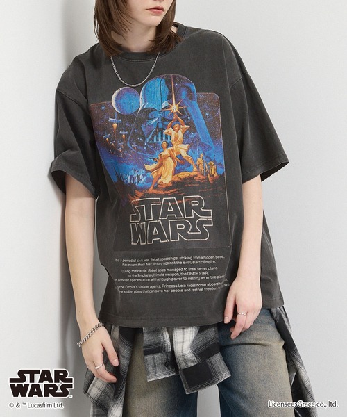 STAR WARS（スターウォーズ）の「＜Exclusive＞【STAR WARS】Vintage-Washed Oversized Tee / 【スター・ウォーズ】 別注 ヴィンテージ加工 オーバーサイズ グラフィックTシャツ（Tシャツ/カットソー・メンズ・ブラック系2/ブラック系/ブラック・L/M）」の16枚目の写真