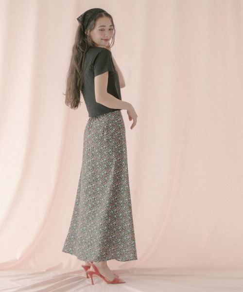 Cath Kidston（キャスキッドソン）の「ナロースカート Cherry Vine（スカート・レディース・ブラック・S）」の9枚目の写真
