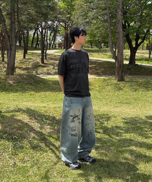 URBANAGE(アーバンエイジ)の「ALIVE オーバー半袖チャコール(Tシャツ/カットソー・レディース・その他・MEDIUM/LARGE)」の2枚目の写真