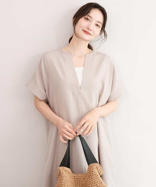 MK MICHEL KLEIN（エムケーミッシェルクラン）の「[洗える]深V開きサックワンピース（ワンピース・レディース・グリーン/ベージュ・38）」の10枚目の写真