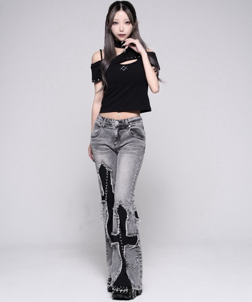 REFLEM(レフレム)の「『REFLEM/レフレム』クロスパッチフレアデニムパンツ(デニムパンツ・レディース・ライトグレー/ブラック・L/M/S)」の9枚目の写真