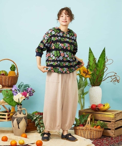 Jocomomola(ホコモモラ)の「Ramo Border フラワージャカードセーラーカラーカットソー(Tシャツ/カットソー・レディース・アイボリー/ネイビー・40)」の4枚目の写真