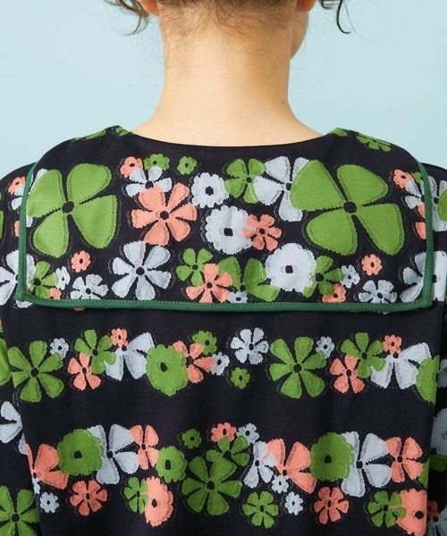 Jocomomola(ホコモモラ)の「Ramo Border フラワージャカードセーラーカラーカットソー(Tシャツ/カットソー・レディース・アイボリー/ネイビー・40)」の11枚目の写真