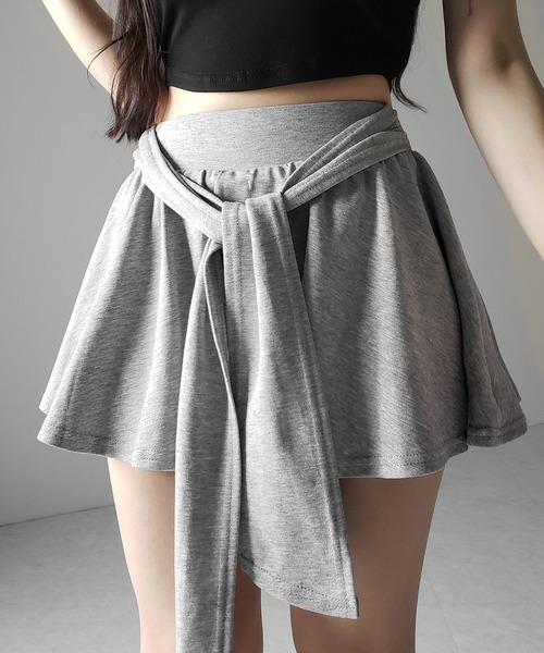 me+em select（ミームセレクト）の「【 ３color 】ラップレイヤードフレアミニスカパン ／ wrap layered flare mini skirt pants　※※（スカート・レディース・グレー/ホワイト/ブラック・MEDIUM/LARGE/SMALL）」の3枚目の写真