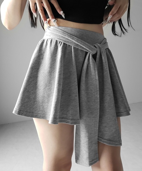 me+em select（ミームセレクト）の「【 ３color 】ラップレイヤードフレアミニスカパン ／ wrap layered flare mini skirt pants　※※（スカート・レディース・グレー/ホワイト/ブラック・MEDIUM/LARGE/SMALL）」の8枚目の写真