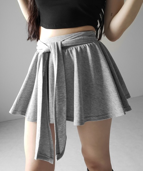 me+em select（ミームセレクト）の「【 ３color 】ラップレイヤードフレアミニスカパン ／ wrap layered flare mini skirt pants　※※（スカート・レディース・グレー/ホワイト/ブラック・MEDIUM/LARGE/SMALL）」の10枚目の写真