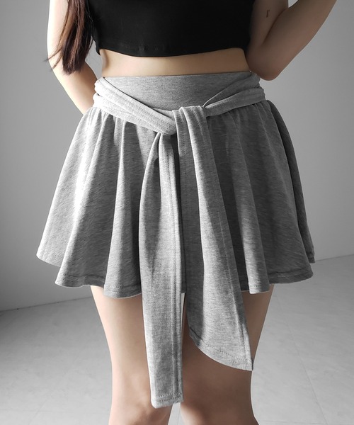 me+em select（ミームセレクト）の「【 ３color 】ラップレイヤードフレアミニスカパン ／ wrap layered flare mini skirt pants　※※（スカート・レディース・グレー/ホワイト/ブラック・MEDIUM/LARGE/SMALL）」の11枚目の写真