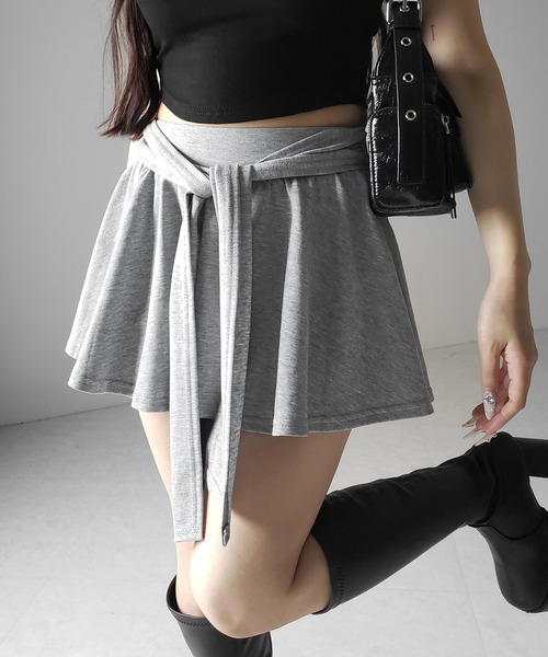 me+em select（ミームセレクト）の「【 ３color 】ラップレイヤードフレアミニスカパン ／ wrap layered flare mini skirt pants　※※（スカート・レディース・グレー/ホワイト/ブラック・MEDIUM/LARGE/SMALL）」の13枚目の写真