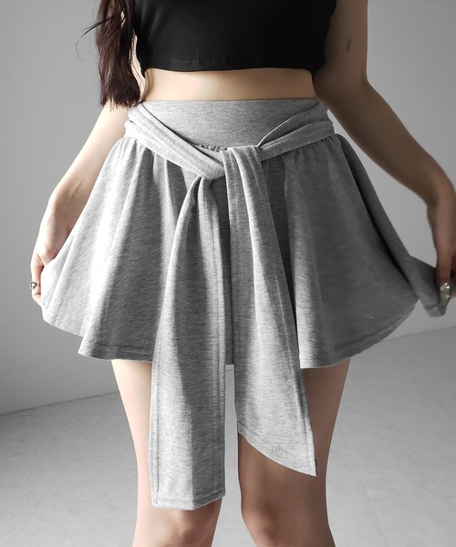 me+em select（ミームセレクト）の「【 ３color 】ラップレイヤードフレアミニスカパン ／ wrap layered flare mini skirt pants　※※（スカート・レディース・グレー/ホワイト/ブラック・MEDIUM/LARGE/SMALL）」の6枚目の写真