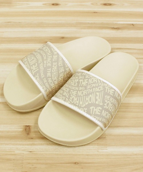 THE NORTH FACE(ザノースフェイス)の「ウィメンズ ベースキャンプスライドIII サンダル Woman's Base Camp Slide III(サンダル・レディース・ブラック/ベージュ・US8/US7/US6)」の1枚目の写真