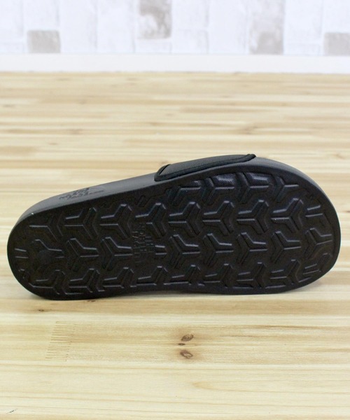 THE NORTH FACE(ザノースフェイス)の「ウィメンズ ベースキャンプスライドIII サンダル Woman's Base Camp Slide III(サンダル・レディース・ブラック/ベージュ・US8/US7/US6)」の9枚目の写真