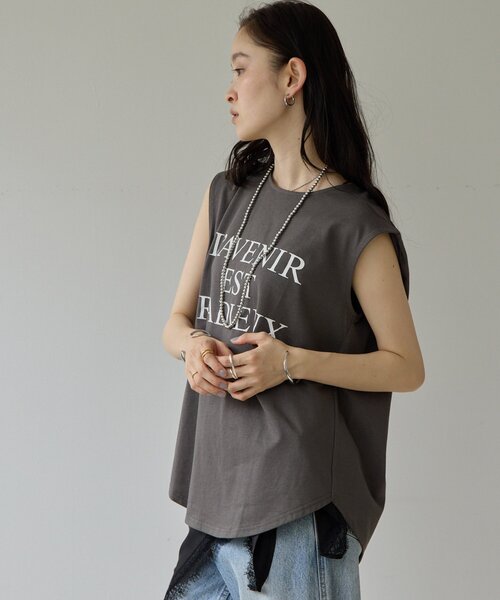 DISCOAT(ディスコート)の「【Noka/WEB限定】ロゴノースリTシャツ(Tシャツ/カットソー・レディース・オフホワイト/カーキ/チャコールグレー・FREE)」の15枚目の写真