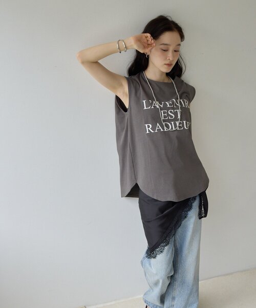 DISCOAT(ディスコート)の「【Noka/WEB限定】ロゴノースリTシャツ(Tシャツ/カットソー・レディース・オフホワイト/カーキ/チャコールグレー・FREE)」の20枚目の写真