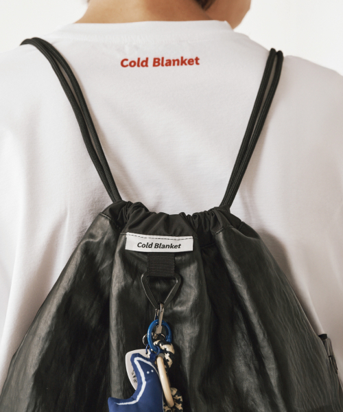 COLD BLANKET(コールドブランケット)の「ドラムバッグ : ツーウェイストリングドローバッグブラック(バックパック/リュック・レディース・その他・FREE)」の8枚目の写真