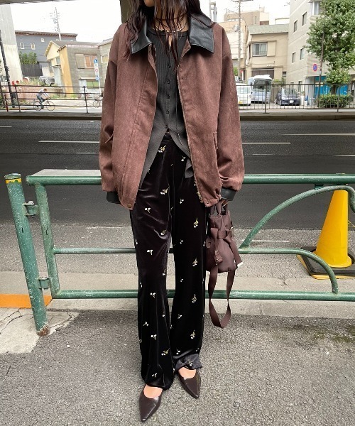 AIC.(エーアイシー)の「エンブロイダリーベロアイージーパンツ/セットアップ可能(その他パンツ・レディース・ブラウン/ブラック・FREE)」の11枚目の写真