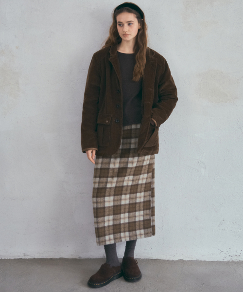 OURNOSTALGIA（アワー ノスタルジア）の「Wool Pencil Check Skirt_Beige(O25-SK16)（スカート・レディース・Beige・MEDIUM/SMALL）」の4枚目の写真