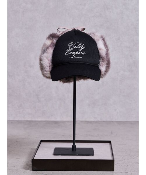 GYDA(ジェイダ)の「フェイクファーフライトCAP(キャップ・レディース・ブラック/その他2・FREE)」の1枚目の写真