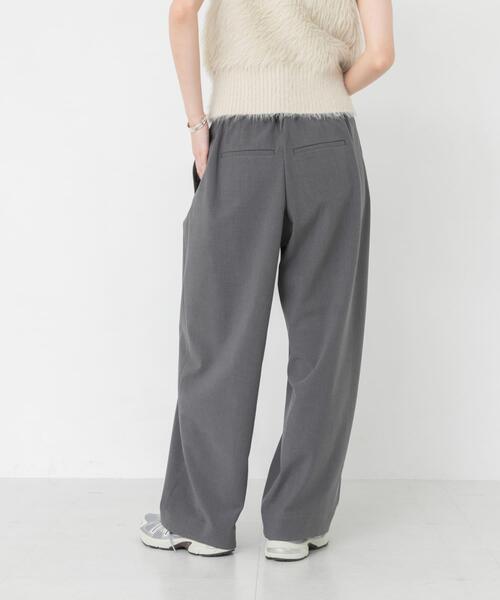URBAN RESEARCH(アーバンリサーチ)の「『4サイズ展開』スリータックワイドパンツ(その他パンツ・レディース・ブラック/チャコールグレー・34/40/38/36)」の16枚目の写真