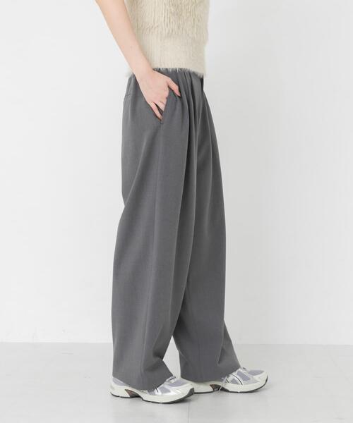URBAN RESEARCH(アーバンリサーチ)の「『4サイズ展開』スリータックワイドパンツ(その他パンツ・レディース・ブラック/チャコールグレー・34/40/38/36)」の17枚目の写真