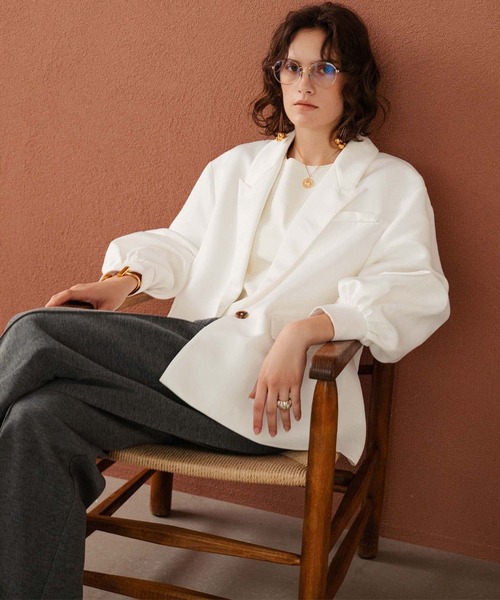 ELFRANK（エルフランク）の「【2026AW】【M～Lサイズ展開】サテンオーバーサイズテーラードジャケット 洗える《着用動画あり》（テーラードジャケット・レディース・ブラック/オフホワイト・M/L）」の8枚目の写真