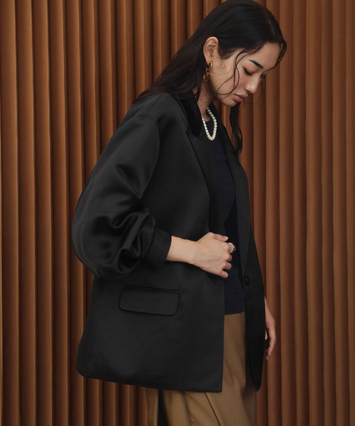 ELFRANK（エルフランク）の「【2026AW】【M～Lサイズ展開】サテンオーバーサイズテーラードジャケット 洗える《着用動画あり》（テーラードジャケット・レディース・ブラック/オフホワイト・M/L）」の14枚目の写真