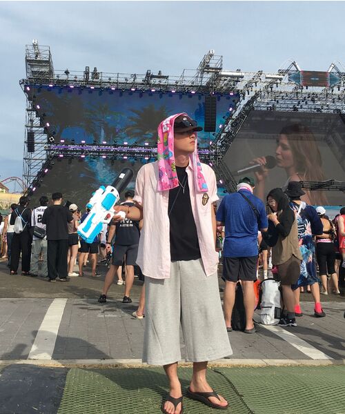 S'EST（エスイーエスティー）の「Front Cut-out Bermuda Pants Gray（その他パンツ・メンズ・グレー・MEDIUM/LARGE/X-LARGE）」の3枚目の写真