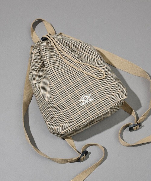 FREAK'S STORE(フリークスストア)の「UMBRO/アンブロ SP Packable Flannel Mini Bag/別注 パッカブル フランネル ミニバッグ/ナップサック型(バックパック/リュック・メンズ・ベージュ/ネイビー/ブラウン/ブラック・ONE SIZE)」の14枚目の写真