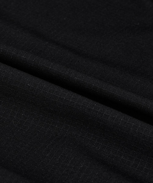 UNITED TOKYO(ユナイテッドトウキョウ)の「【新作】WOOL NYLON RIPSTOP ワイドパラシュートパンツ |撥水/軽量/防汚/通気性/防臭/耐久/シワ防止(その他パンツ・メンズ・カーキ/ブラック・2/1)」の7枚目の写真