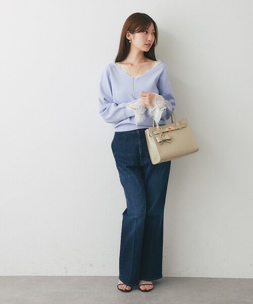 La boutique BonBon(ラブティックボンボン)の「【繊細レースで女子力UP!】レース付きVネックニット(ニット/セーター・レディース・バイオレット/ネイビー/ピンク/オフホワイト・FREE)」の13枚目の写真