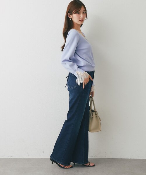 La boutique BonBon(ラブティックボンボン)の「【繊細レースで女子力UP!】レース付きVネックニット(ニット/セーター・レディース・バイオレット/ネイビー/ピンク/オフホワイト・FREE)」の5枚目の写真