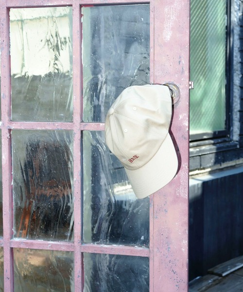 LY(エルワイ)の「LY LETTER CAP(キャップ・レディース・オートミール/ボルドー/パープル/ブラック・-)」の16枚目の写真
