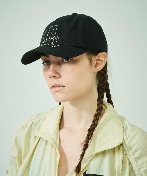 LY(エルワイ)の「LY LETTER CAP(キャップ・レディース・オートミール/ボルドー/パープル/ブラック・-)」の17枚目の写真