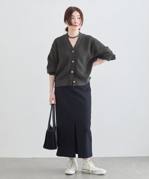 journal standard L'essage（ジャーナルスタンダードレサージュ）の「GOLDボタンカーディガン（カーディガン/ボレロ・レディース・チャコールグレー/タン・FREE）」の3枚目の写真