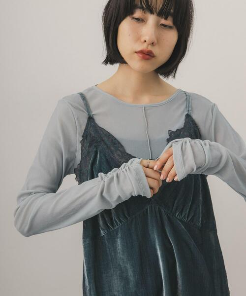 KBF(ケイビーエフ)の「サイドスリットシアーベロアTEE(Tシャツ/カットソー・レディース・ブラック/ライトブルー/アイボリー・ONE)」の22枚目の写真