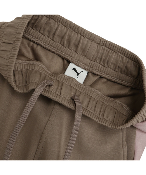 PUMA(プーマ)の「PUMA プーマ ウィメンズ ESS エレベーテッドMX AOP トラックパンツ DK(その他パンツ・レディース・グレー/ブラック・SMALL/MEDIUM/LARGE/X-LARGE)」の10枚目の写真