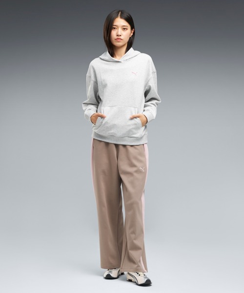 PUMA(プーマ)の「PUMA プーマ ウィメンズ ESS エレベーテッドMX AOP トラックパンツ DK(その他パンツ・レディース・グレー/ブラック・SMALL/MEDIUM/LARGE/X-LARGE)」の1枚目の写真