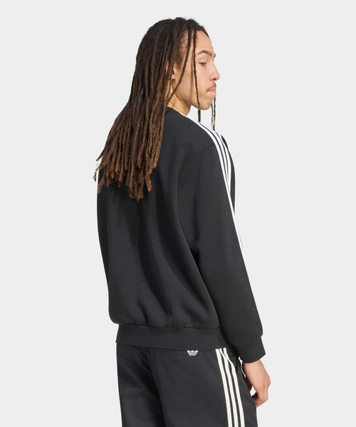 adidas(アディダス)の「アディカラー スリーストライプス オーバーサイズ クルーネック / トレーナー / アディダスオリジナルス adidas Originals(スウェット・メンズ・ブラック・LARGE/3XL/X-LARGE/SMALL/MEDIUM/XX-LARGE)」の6枚目の写真